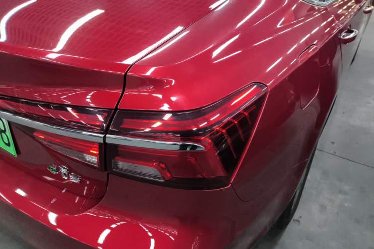 Used Roewe i6 New Energy 2017 45T Hybrid Connect & Smart Enjoyment Edition Right Rear Taillight