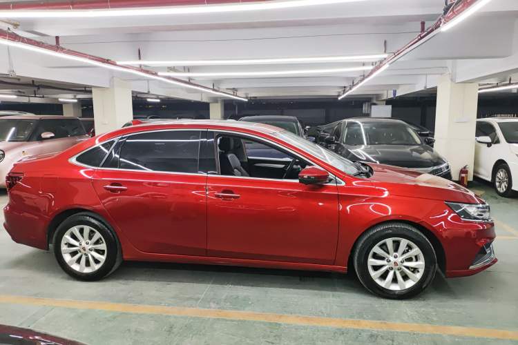 Used Roewe i6 New Energy 2017 45T Hybrid Connect & Smart Enjoyment Edition Right Side