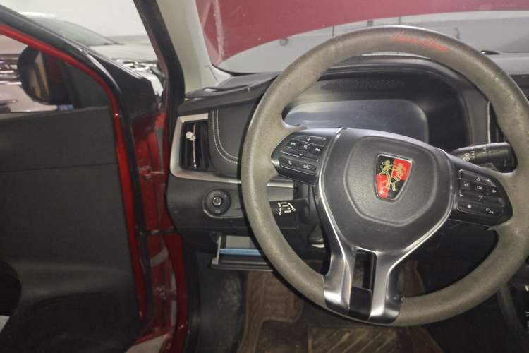 Used Roewe i6 New Energy 2017 45T Hybrid Connective Smart Luxury Edition Steering Wheel