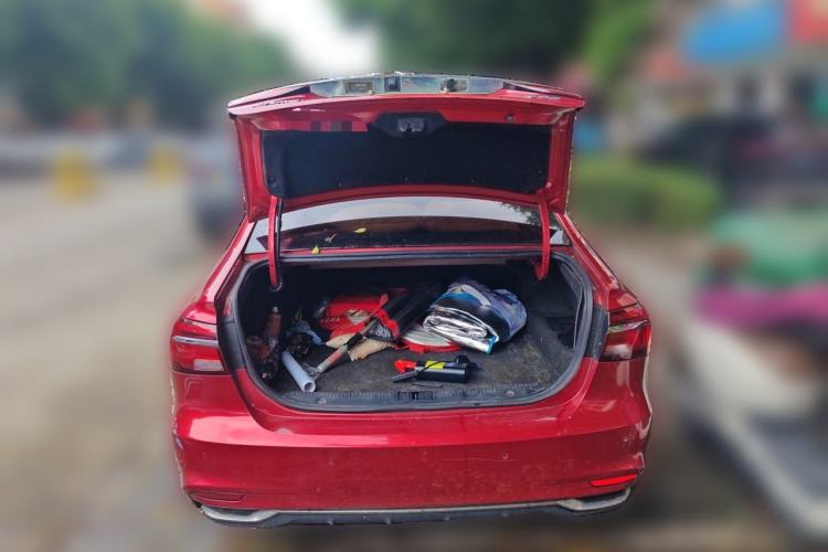 Used Roewe i6 New Energy 2017 45T Hybrid Connect & Smart Enjoyment Edition Trunk