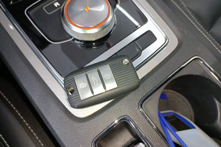 Used Roewe i6 New Energy 2017 45T Hybrid Connect & Smart Enjoyment Edition Vehicle Key