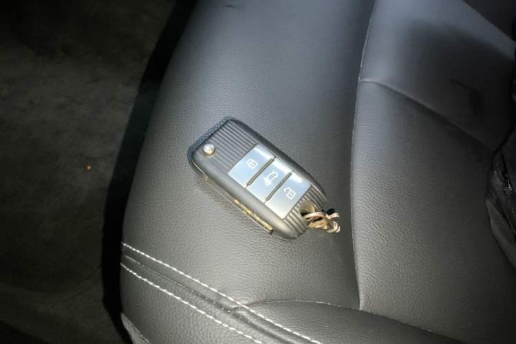 Used Roewe i6 New Energy 2017 45T Hybrid Connect & Smart Enjoyment Edition Vehicle Key