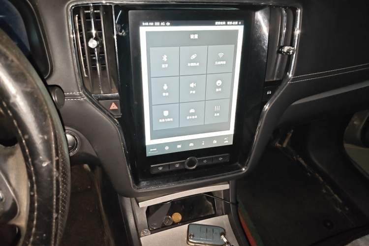 Used Roewe i6 New Energy 2017 45T Hybrid Connect & Smart Enjoyment Edition Audio And AC Panel