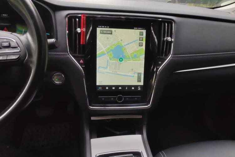 Used Roewe i6 New Energy 2017 45T Hybrid Connect & Smart Enjoyment Edition Audio And AC Panel