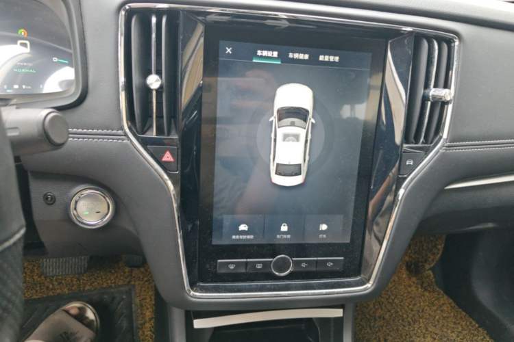 Used Roewe i6 New Energy 2017 45T Hybrid Connect & Smart Enjoyment Edition Audio And AC Panel