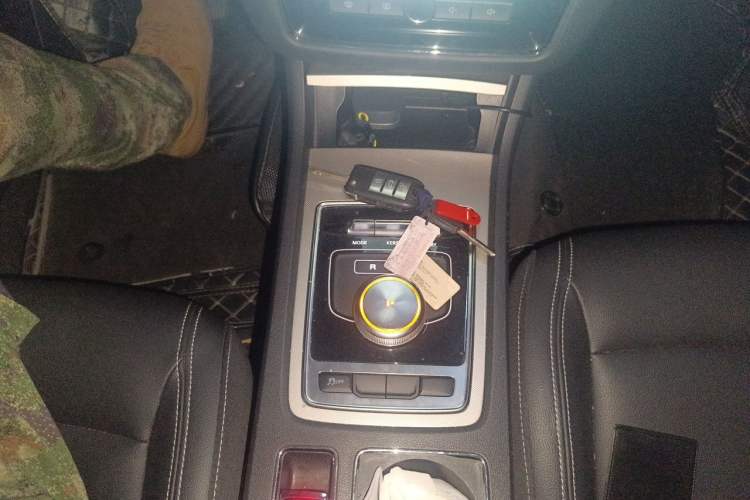 Used Roewe i6 New Energy 2017 45T Hybrid Connect & Smart Enjoyment Edition Audio And AC Panel