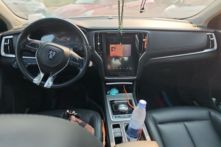 Used Roewe i6 New Energy 2017 45T Hybrid Connect & Smart Enjoyment Edition Center Console