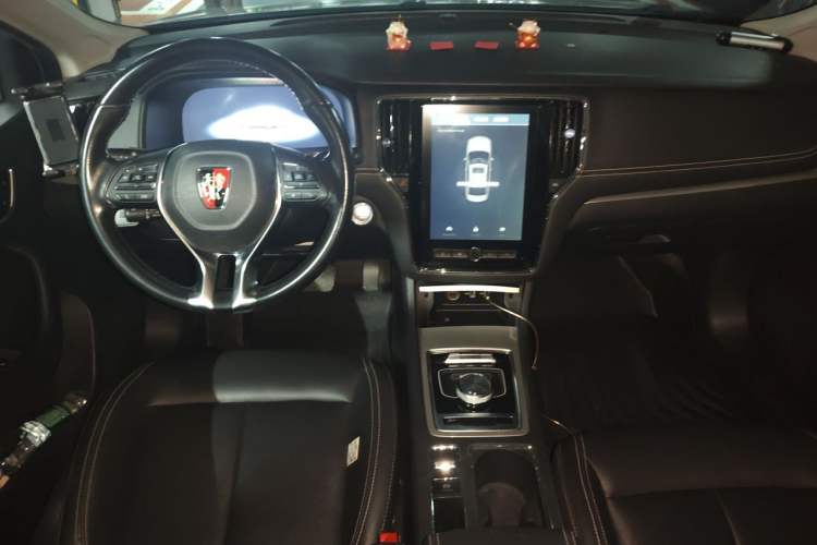 Used Roewe i6 New Energy 2017 45T Hybrid Connect & Smart Enjoyment Edition Center Console
