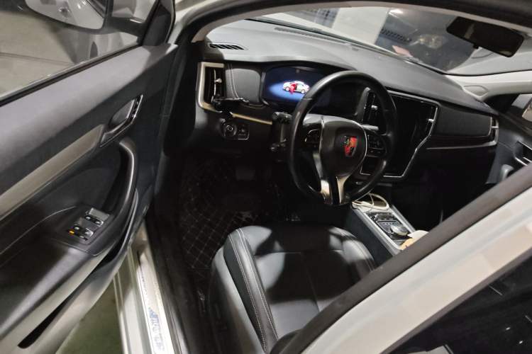 Used Roewe i6 New Energy 2017 45T Hybrid Connect & Smart Enjoyment Edition Driver Seat