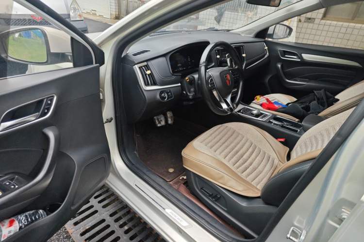 Used Roewe i6 New Energy 2017 45T Hybrid Connect & Smart Enjoyment Edition Driver Seat