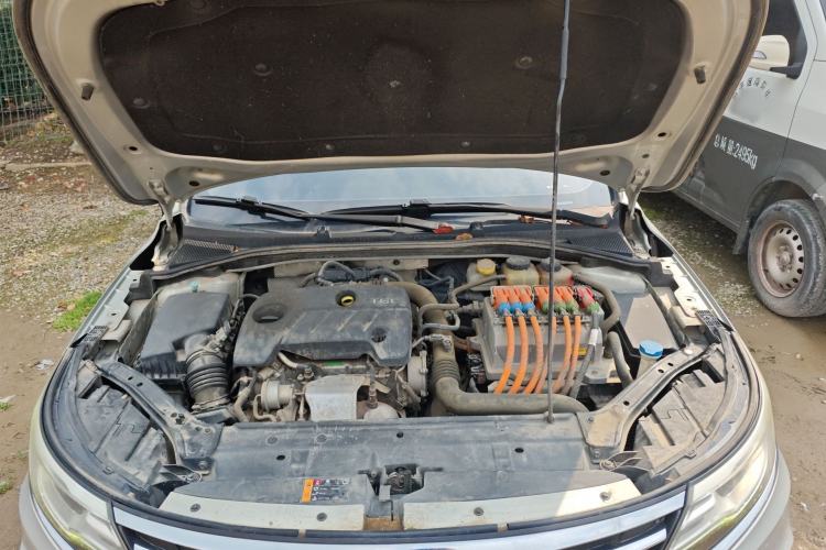 Used Roewe i6 New Energy 2017 45T Hybrid Connect & Smart Enjoyment Edition Engine Bay