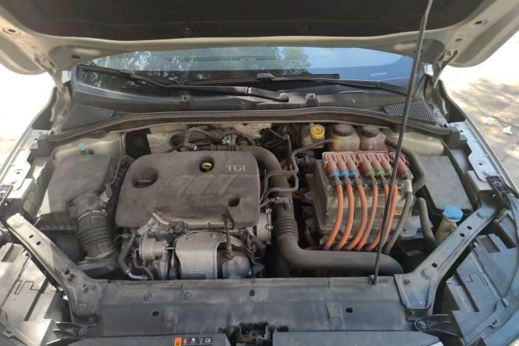 Used Roewe i6 New Energy 2017 45T Hybrid Connect & Smart Enjoyment Edition Engine Bay