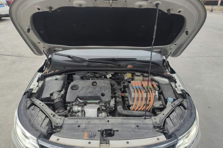 Used Roewe i6 New Energy 2017 45T Hybrid Connect & Smart Enjoyment Edition Engine Bay