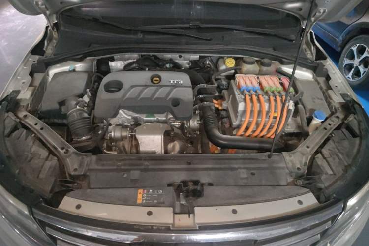 Used Roewe i6 New Energy 2017 45T Hybrid Connect & Smart Enjoyment Edition Engine Bay