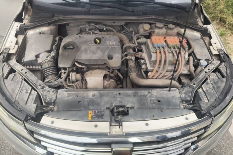 Used Roewe i6 New Energy 2017 45T Hybrid Connect & Smart Enjoyment Edition Engine Bay