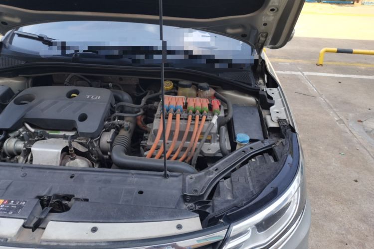 Used Roewe i6 New Energy 2017 45T Hybrid Connect & Smart Enjoyment Edition Engine Bay Left