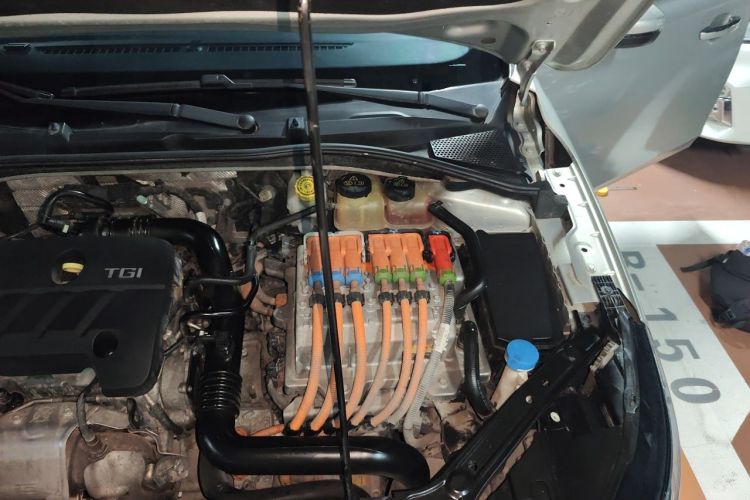 Used Roewe i6 New Energy 2017 45T Hybrid Connect & Smart Enjoyment Edition Engine Bay Left