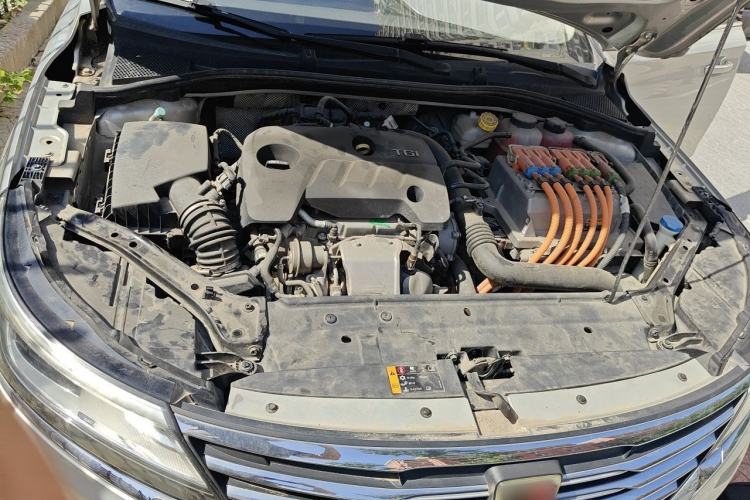 Used Roewe i6 New Energy 2017 45T Hybrid Connective Smart Luxury Edition Engine Bay