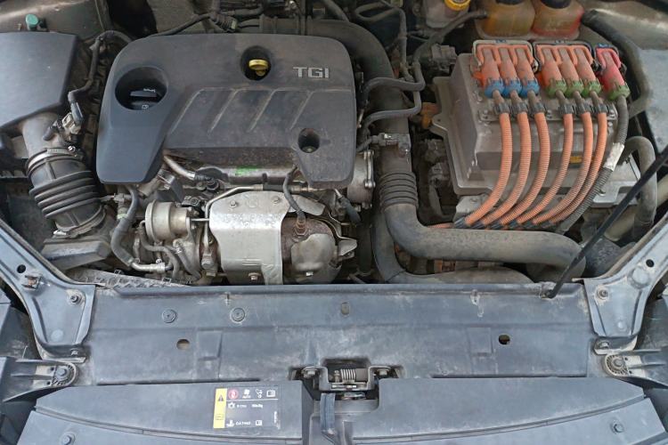 Used Roewe i6 New Energy 2017 45T Hybrid Connect & Smart Enjoyment Edition Engine Bay