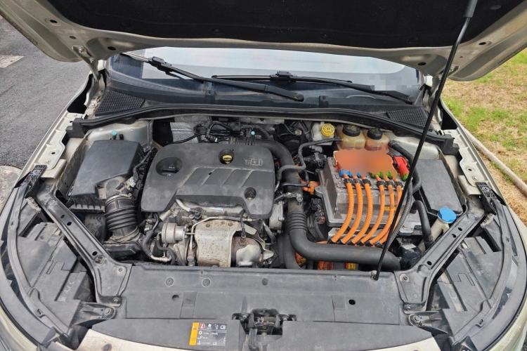 Used Roewe i6 New Energy 2017 45T Hybrid Connect & Smart Enjoyment Edition Engine Bay
