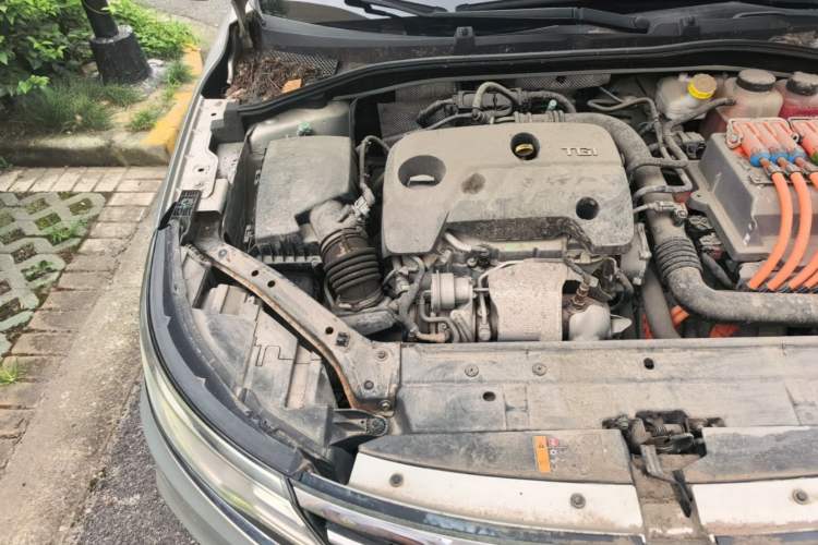 Used Roewe i6 New Energy 2017 45T Hybrid Connect & Smart Enjoyment Edition Engine Bay Right