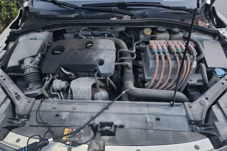 Used Roewe i6 New Energy 2017 45T Hybrid Connect & Smart Enjoyment Edition Engine Bay