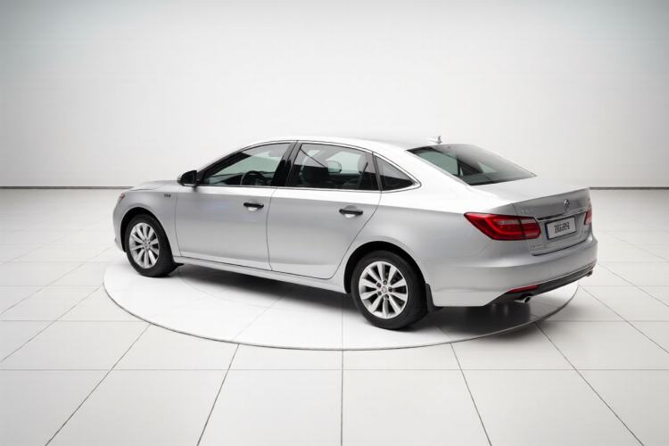 Used Roewe i6 New Energy 2017 45T Hybrid Connect & Smart Enjoyment Edition Exterior 3