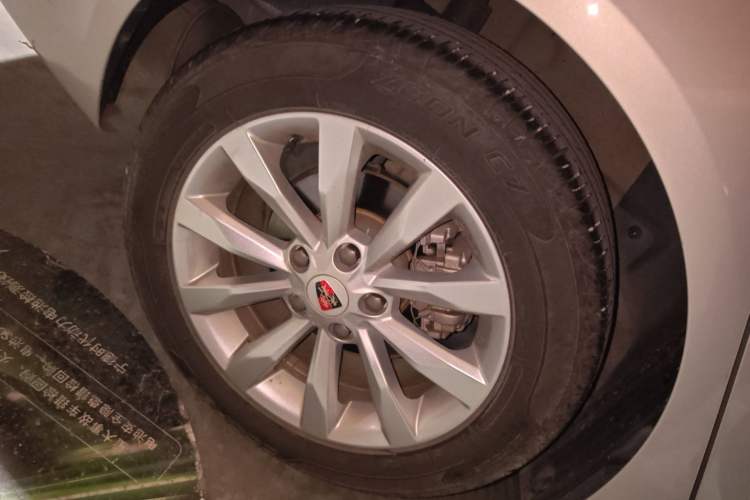 Used Roewe i6 New Energy 2017 45T Hybrid Connect & Smart Enjoyment Edition Exterior 5