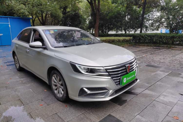 Used Roewe i6 New Energy 2017 45T Hybrid Connect & Smart Enjoyment Edition Exterior 6