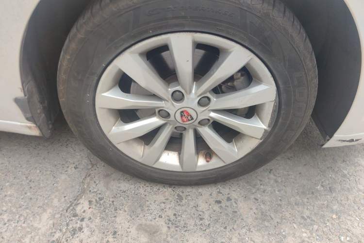 Used Roewe i6 New Energy 2017 45T Hybrid Connect & Smart Enjoyment Edition Exterior 7