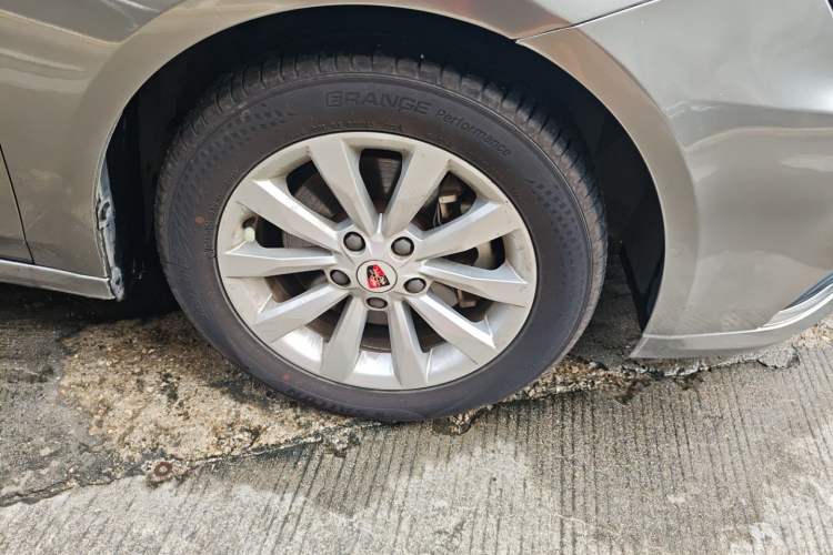 Used Roewe i6 New Energy 2017 45T Hybrid Connect & Smart Enjoyment Edition Exterior 7