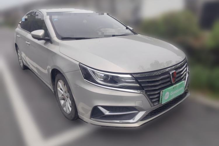 Used Roewe i6 New Energy 2017 45T Hybrid Connect & Smart Enjoyment Edition Front Right 45 Deg
