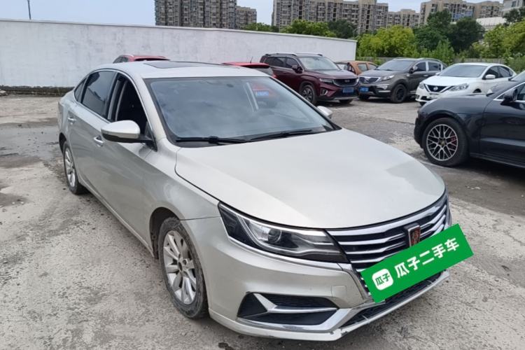 Used Roewe i6 New Energy 2017 45T Hybrid Connect & Smart Enjoyment Edition Front Right 45 Deg