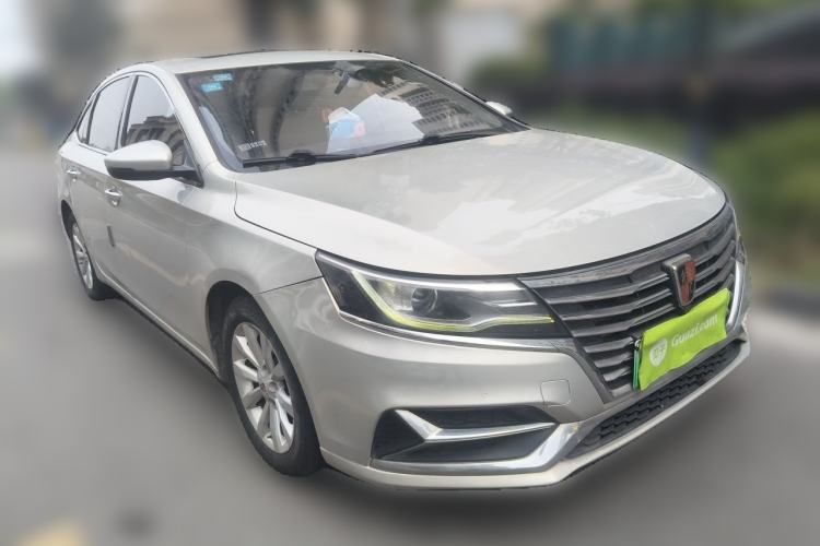 Used Roewe i6 New Energy 2017 45T Hybrid Connect & Smart Enjoyment Edition Front Right 45 Deg