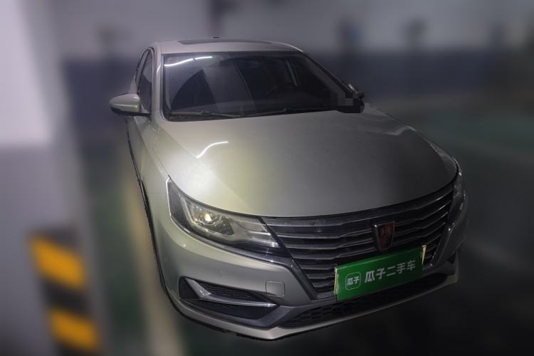 Used Roewe i6 New Energy 2017 45T Hybrid Connect & Smart Enjoyment Edition Front Right 45 Deg