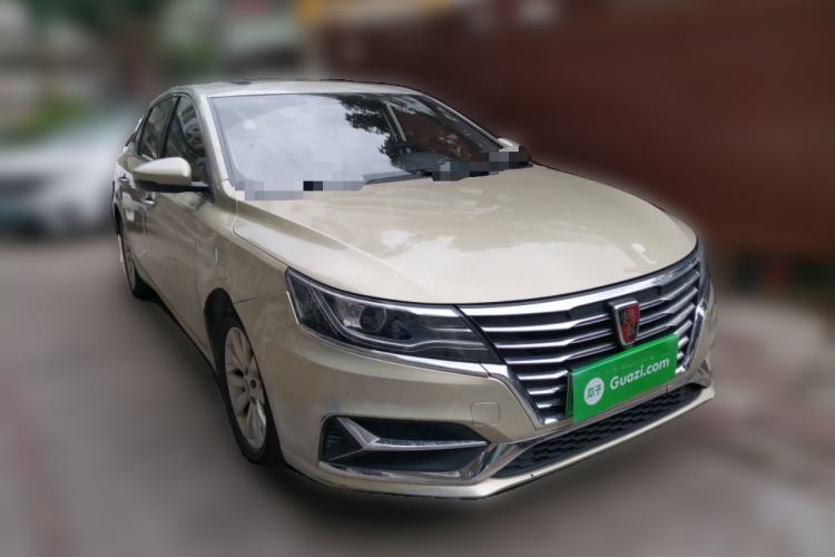 Used Roewe i6 New Energy 2017 45T Hybrid Connect & Smart Enjoyment Edition Front Right 45 Deg