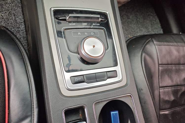Used Roewe i6 New Energy 2017 45T Hybrid Connect & Smart Enjoyment Edition Gear Lever