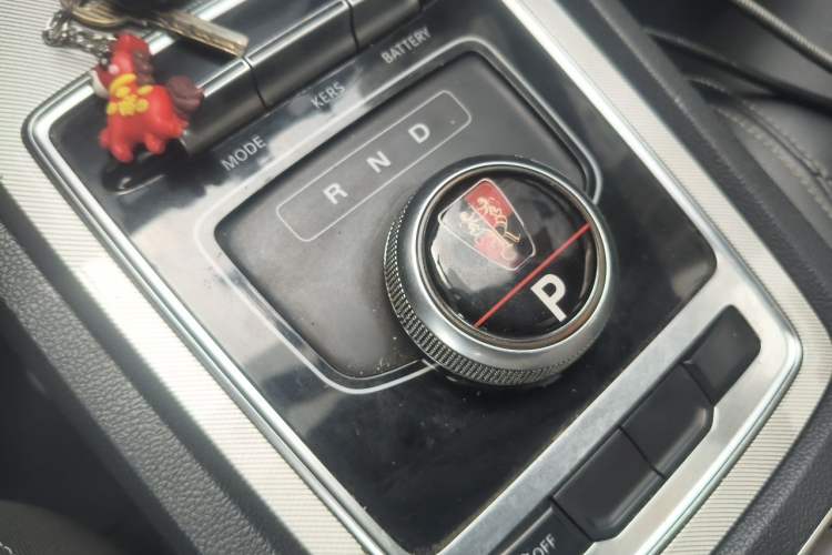 Used Roewe i6 New Energy 2017 45T Hybrid Connect & Smart Enjoyment Edition Gear Lever