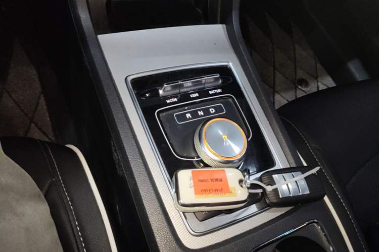 Used Roewe i6 New Energy 2017 45T Hybrid Connect & Smart Enjoyment Edition Gear Lever