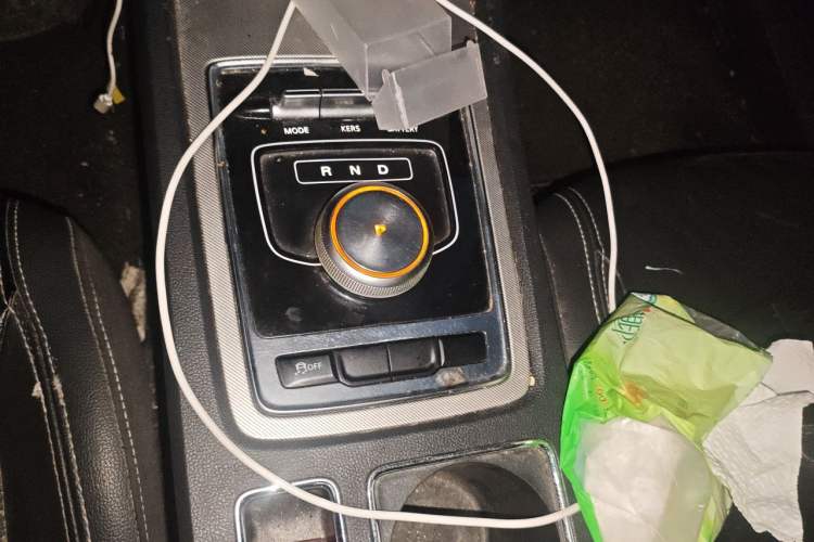 Used Roewe i6 New Energy 2017 45T Hybrid Connect & Smart Enjoyment Edition Gear Lever
