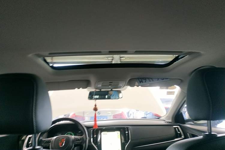 Used Roewe i6 New Energy 2017 45T Hybrid Connect & Smart Enjoyment Edition Headliner
