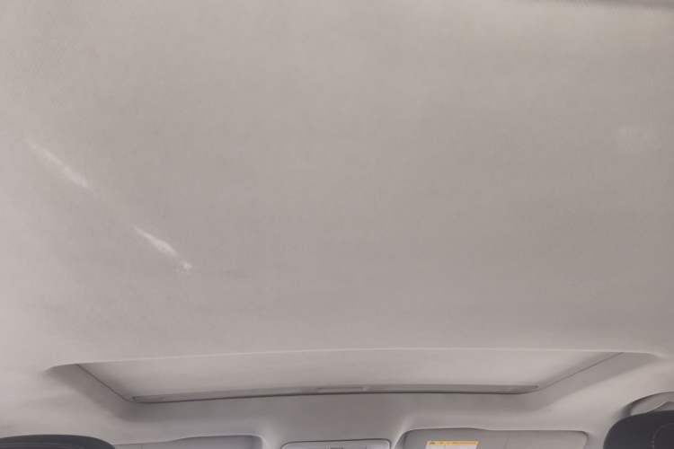 Used Roewe i6 New Energy 2017 45T Hybrid Connect & Smart Enjoyment Edition Headliner