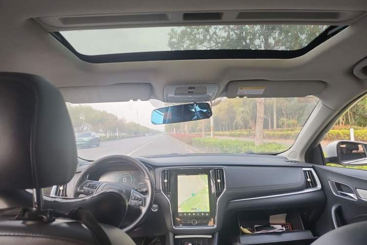 Used Roewe i6 New Energy 2017 45T Hybrid Connect & Smart Enjoyment Edition Headliner