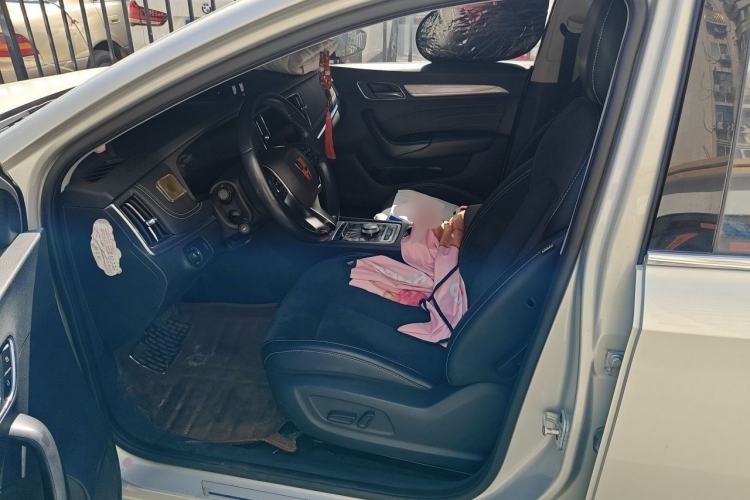 Used Roewe i6 New Energy 2017 45T Hybrid Connective Smart Luxury Edition Left Front Seat