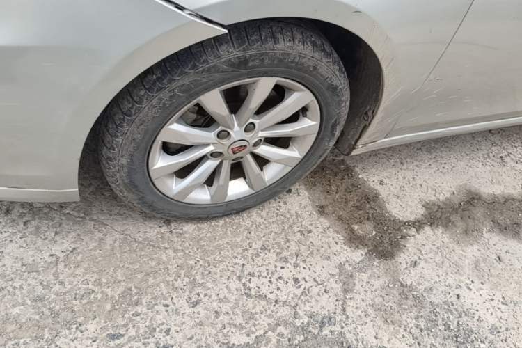 Used Roewe i6 New Energy 2017 45T Hybrid Connect & Smart Enjoyment Edition Left Front Wheel Hub