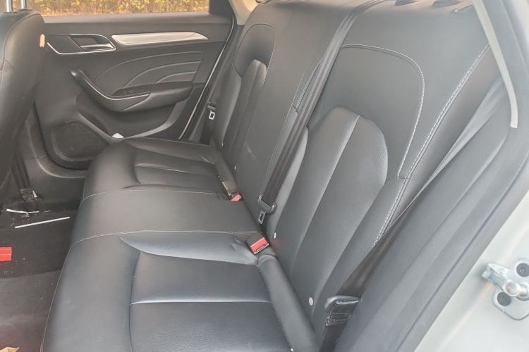 Used Roewe i6 New Energy 2017 45T Hybrid Connect & Smart Enjoyment Edition Left Rear Seat
