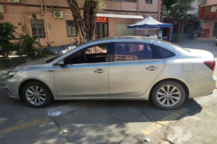 Used Roewe i6 New Energy 2017 45T Hybrid Connect & Smart Enjoyment Edition Left Side