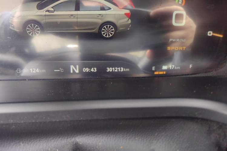 Used Roewe i6 New Energy 2017 45T Hybrid Connect & Smart Enjoyment Edition Odometer Close Up