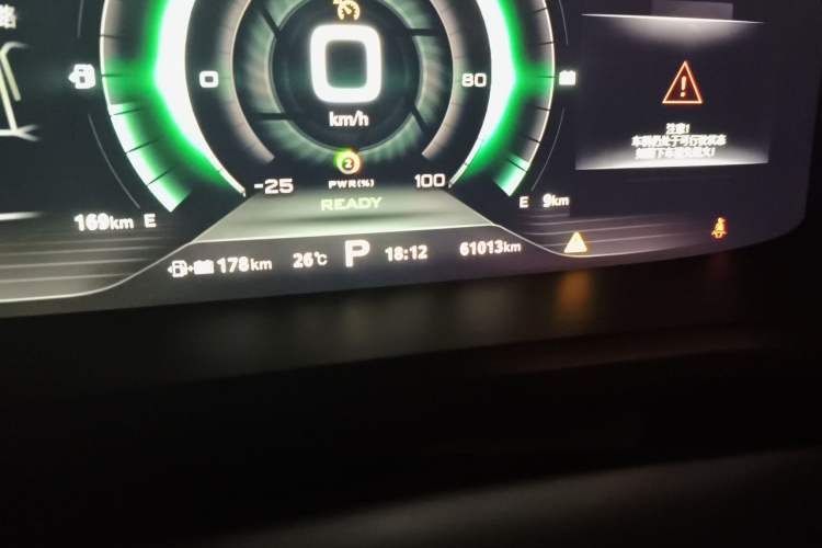 Used Roewe i6 New Energy 2017 45T Hybrid Connect & Smart Enjoyment Edition Odometer Close Up