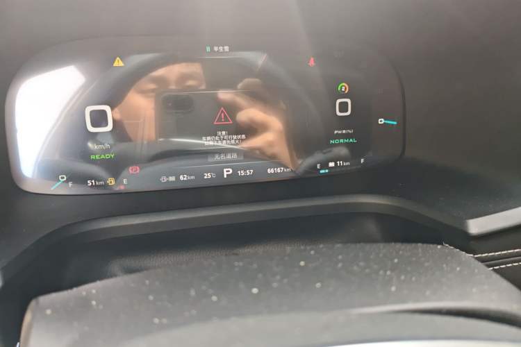 Used Roewe i6 New Energy 2017 45T Hybrid Connect & Smart Enjoyment Edition Odometer Close Up